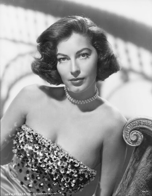 It's The Pictures That Got Small